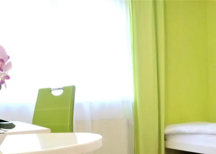 Bunz Bed & Breakfast 3*